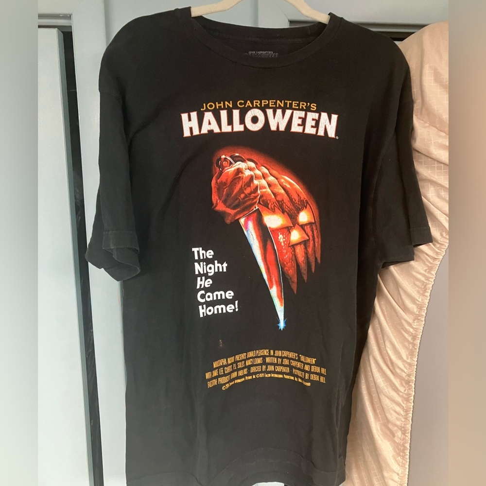 John Carpenter’s Halloween movie poster horror film poster graphic shirt size XL